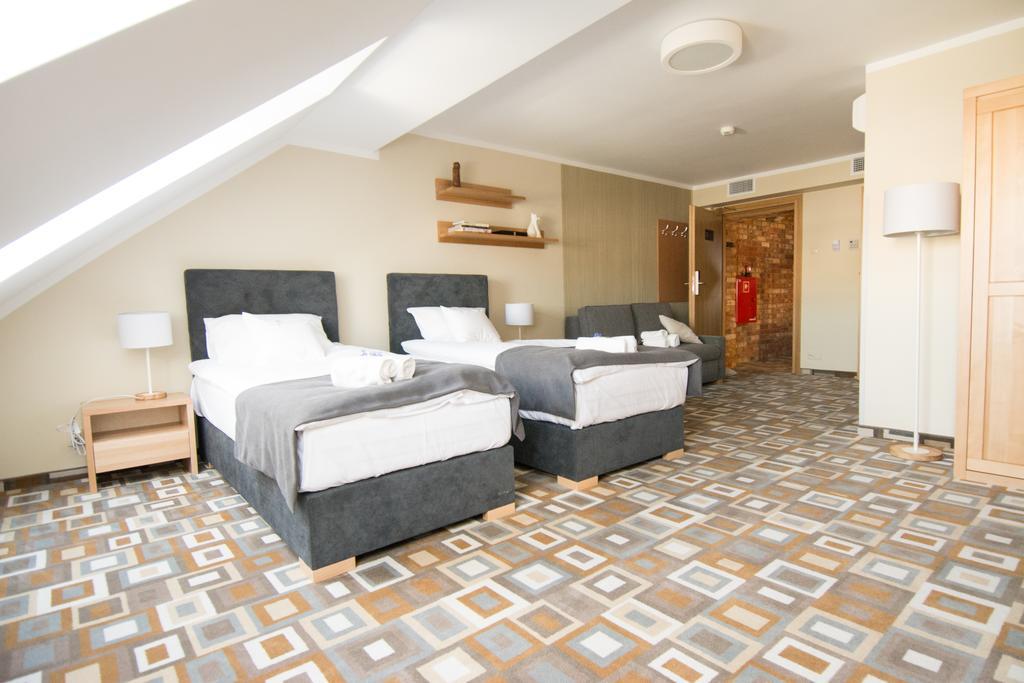 Boutique Provincja Winebar & Rooms Allenstein Exterior foto